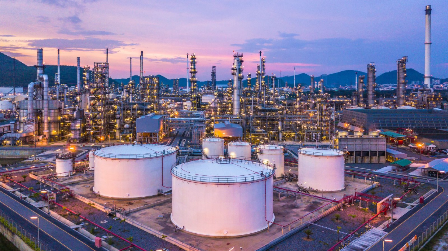 Oil Refinery